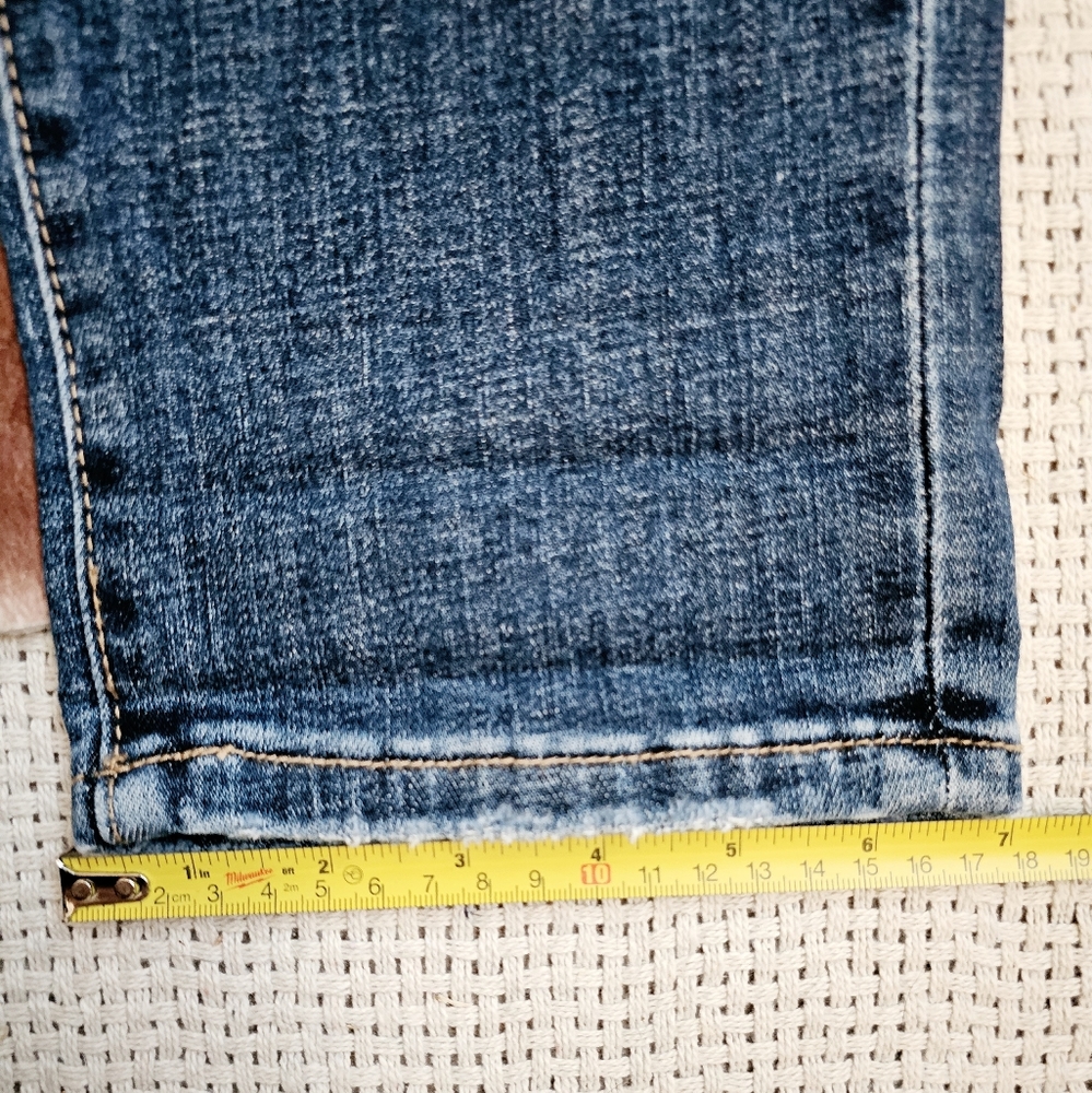 Vervet Distressed Erika Stretch Mom Relaxed Dark Wash Jeans Size 28 - Picture 13 of 16